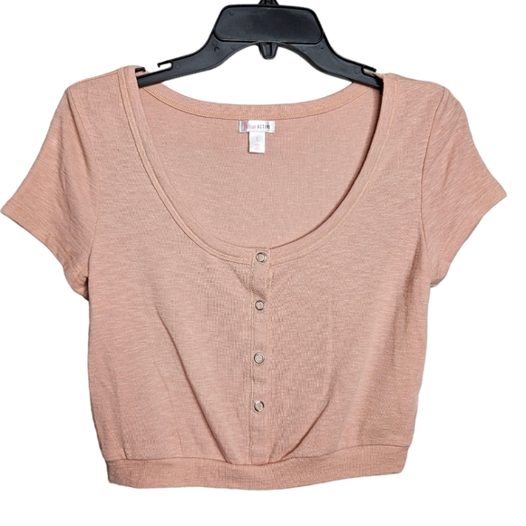 Flirtitude Peach Crop Top Short Sleeve NWT Women's Size Large - Picture 1 of 11